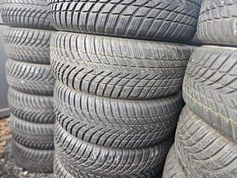 215/60R17 96H Nokian Snowproof 2 - 6