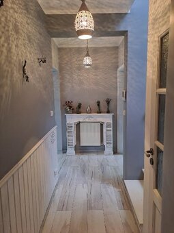 Prostorný 5+kk se zahradou a garáží na okraji Brna - 6