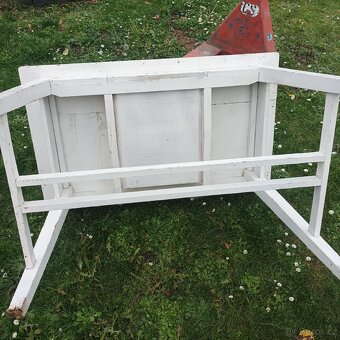 STARŠÍ STŮL / 2 ŽIDLE - 6