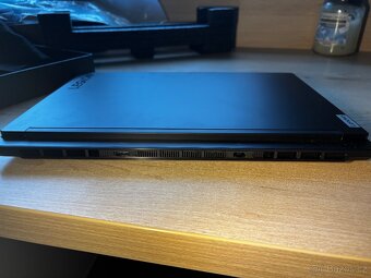 Lenovo Legion 7 16IRX9 - 6