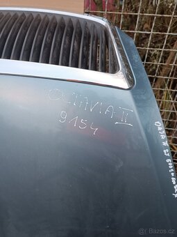 Skoda Octavia 2 - přední kapota - 6