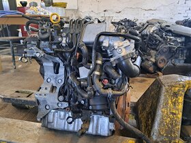 DÍLY NA MOTOR OCTAVIA III 1.6 TDI 81KW 2014 90TKM - 6
