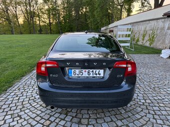Volvo S60 2.0 D3 Drive-E KINETIC 2016 Automat Navi - 6