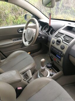 Renault megane 1.6 - 6
