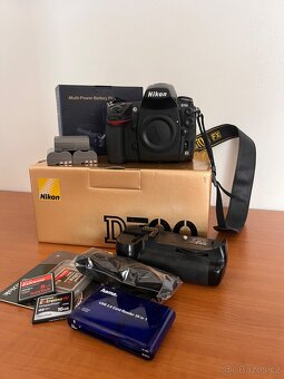 Nikon D700 - 6