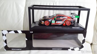 PORSCHE, MERCEDES Minichamps 1/18 - 6