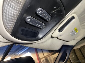 Chrysler Town & Country 3.8 4WD Limited - 6