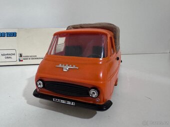 KDN - stará hračka - ŠKODA 1203 - VALNÍK - 6