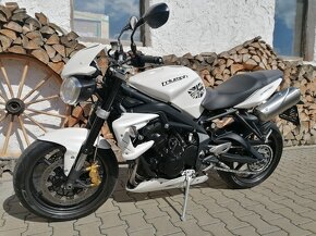 TRIUMPH STREET TRIPLE 675 R - 6