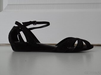 Dámské černé páskové sandály Aldo (vel. 40) - 6