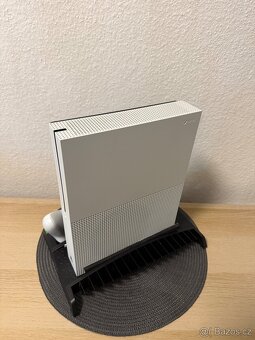 XBOX ONE S 2TB V TOP STAVU NEDOSTUPNÉ ZBOŽÍ - 6