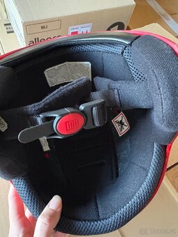 Lyžařská helma - 6