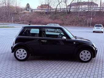 Mini One,  1.6i, 66kw Klima Panorama - 6