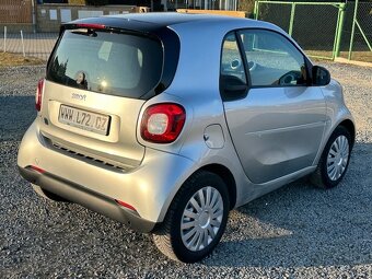 Smart Fortwo EQ Elektro 22kw NAVIGACE  DPH - 6