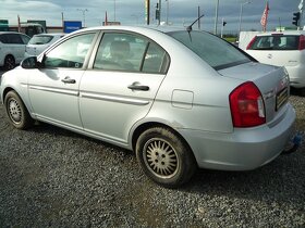 HYUNDAI ACCENT 1,4 I / 71,3 KW//TAŽNÉ ZAŘÍZENÍ - 6