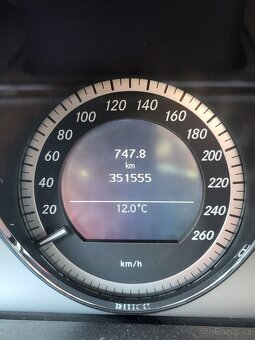 Mercedes-Benz E 250 cdi - 6
