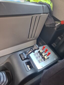 MAN nosič kontejnerů a hydraulickou rukou - 6