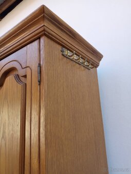 Rustikální nábytek, skříň z masívu - 6
