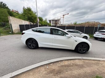 Tesla Model 3 Long Range - 6