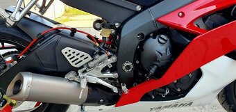Yamaha R6 14 900km 1A stav - 6