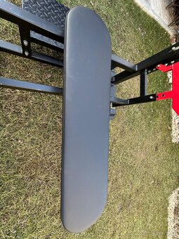 Lavice na bench press - 6