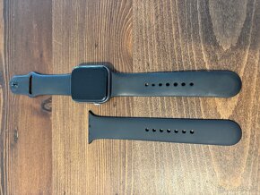 Apple Watch 4 Space Grey - 44mm - 6
