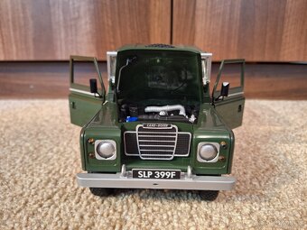 Land Rover 1:18 - 6