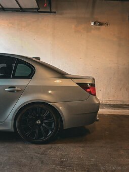 BMW M5 E60 V10 (2006) - 6