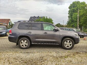 TOYOTA LAND CRUISER 200 4.5D V8 195KW,ZÁVĚS 3.5T - 6