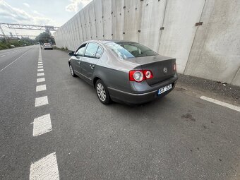 VW Passat B6 - 6
