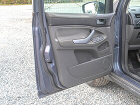 Ford Kuga ČR 2.0TDCI 103KW BEZKLÍČ - 6