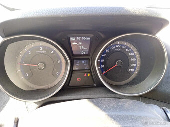 Prodej os. automobilu Hyundai i30 diesel 1.6i CRDi Trikolor - 6