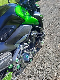 Kawasaki Z900 - 6