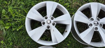 Alu kola originál Škoda 5x112 6,5x17 ET38 565 601 025 J - 6