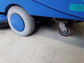 Podlahový mycí stroj Nilfisk Alto Encore L 33 - 6