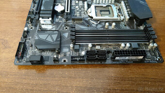 Gigabite Z490M GAMING X - 6