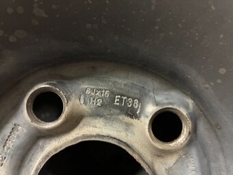 Zimní pneu Škoda Fabia + plechový disk, cena za 1ks - 6