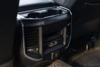 DODGE RAM 2500 Crew Cab 6.7 Cummins Diesel - 6