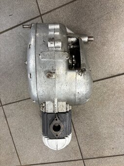 Jawa 555/550 motor - 6