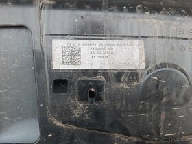 BMW i3 zadní nárazník 7462335-02 7472951-02 - 6
