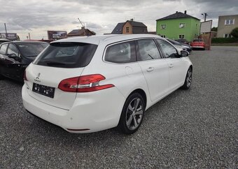 Peugeot 308 1.2i Klima, Navi, Tempomat benzín manuál 60 kw - 6