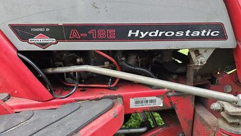 Zahradní traktůrek (sekačka) Countax A-18E - 6
