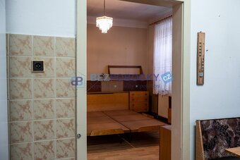 Rodinný dům s velkým potenciálem nejen pro bydlení - 6