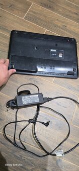 Krásný notebook ASUS I5 SSD WIN 11 - 6