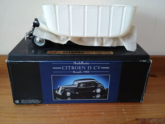 1:18 Maisto/Tchibo - Citroen 15 CV (1952) - 6