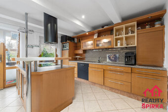 Prodej rodinného domu, CP 787 m2, obec Moravany, okres Pardu - 6