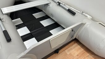 Nafukovací člun s motorem – kompletní sada - 6