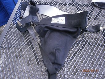 Hokejová výstroj-Bauer - 6