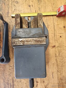 Strojní svěrák nový - 6