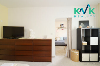 Prodej světlého bytu 1+1 po rekonstrukci – kompletně vybaven - 6